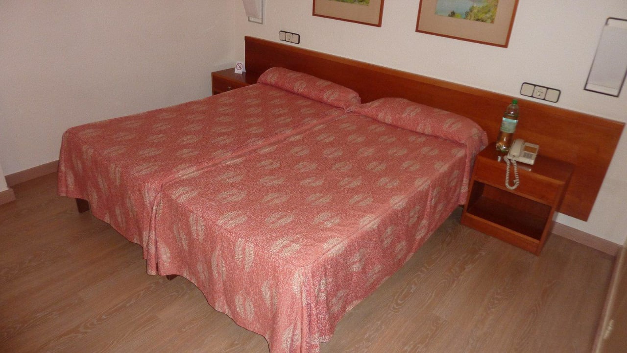 Bett THB Maria Isabel - Adults only