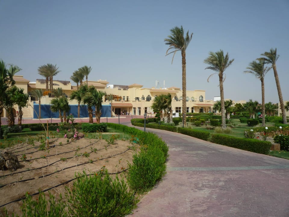 Weg zur Lobby Cleopatra Luxury Resort Makadi Bay