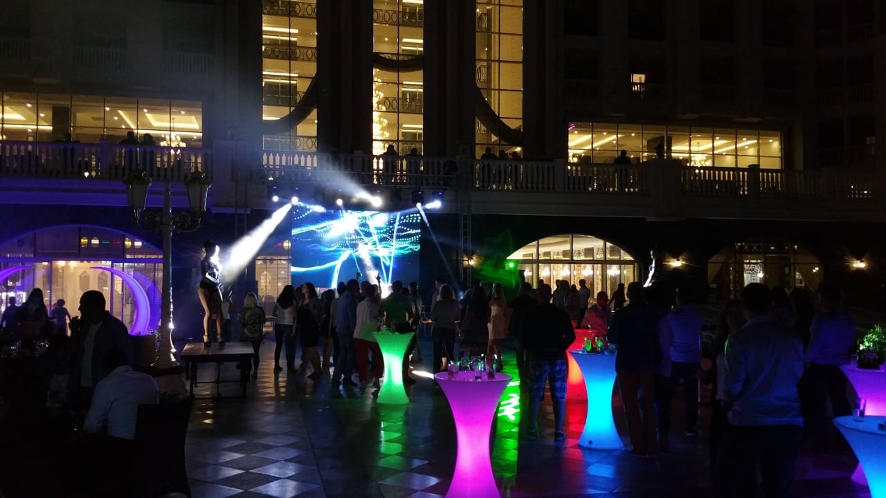 Poolparty Litore Resort & Spa