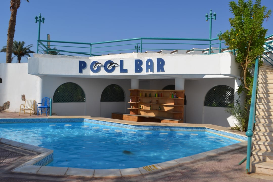 Dreckige,permanent geschlossene Bar Shams Safaga Resort