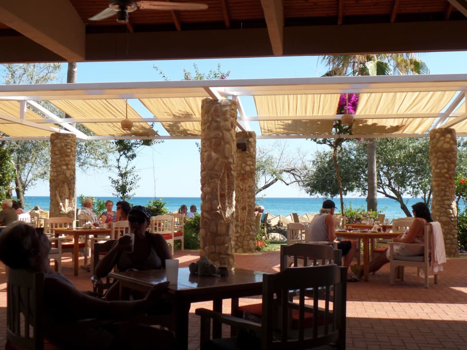 Bar & Restaurant am Strand Hotel Defne Garden