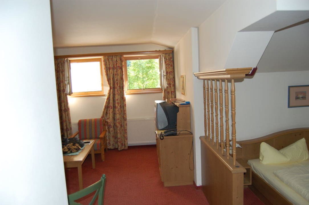 Teilansicht des Zimmers Lisi Family Hotel Reith bei Kitzbühel