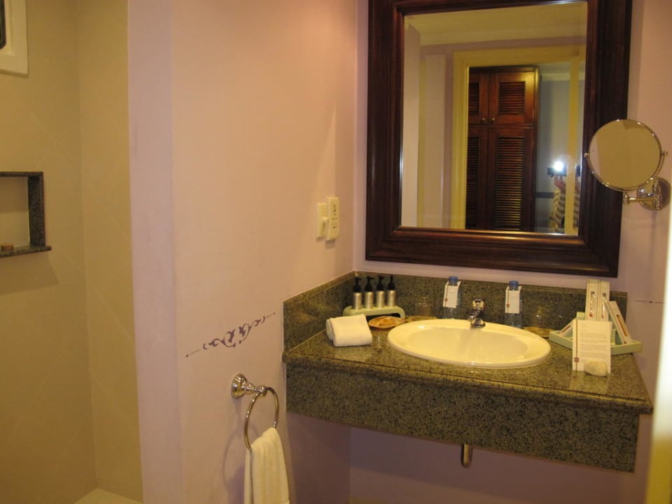 Badezimmer Deluxe Doppelzimmer La Veranda Resort Phu Quoc