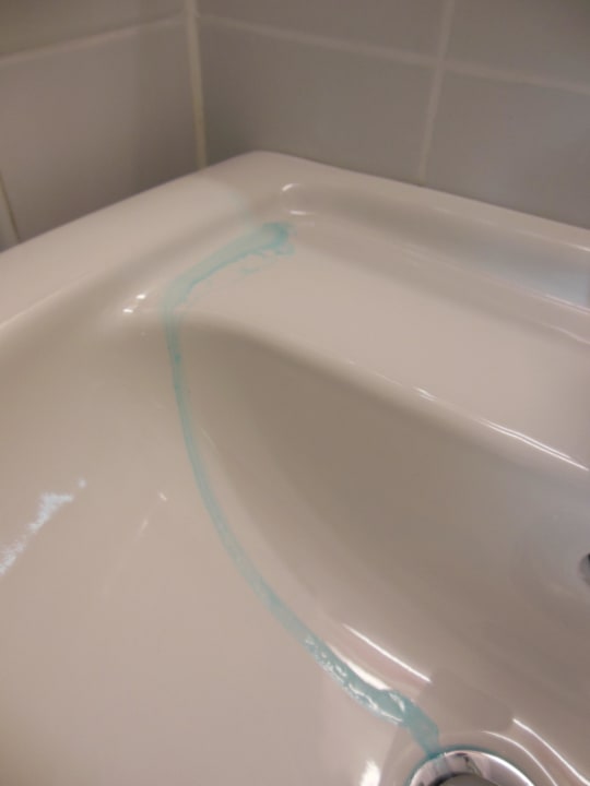 Seifenreste im Waschbecken  Leonardo Hotel Nürnberg