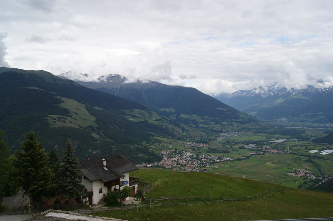 Ausblick vom Zimmer 130 Panoramahotel Watles