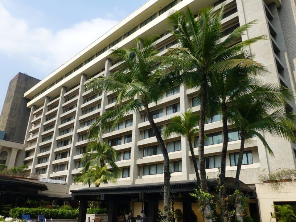Ein Hoteltrakt Hotel The Peninsula Manila