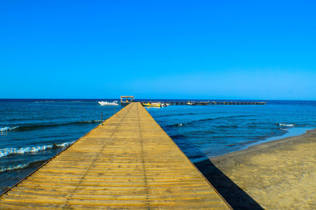 Strand Three Corners Equinox Beach Resort
