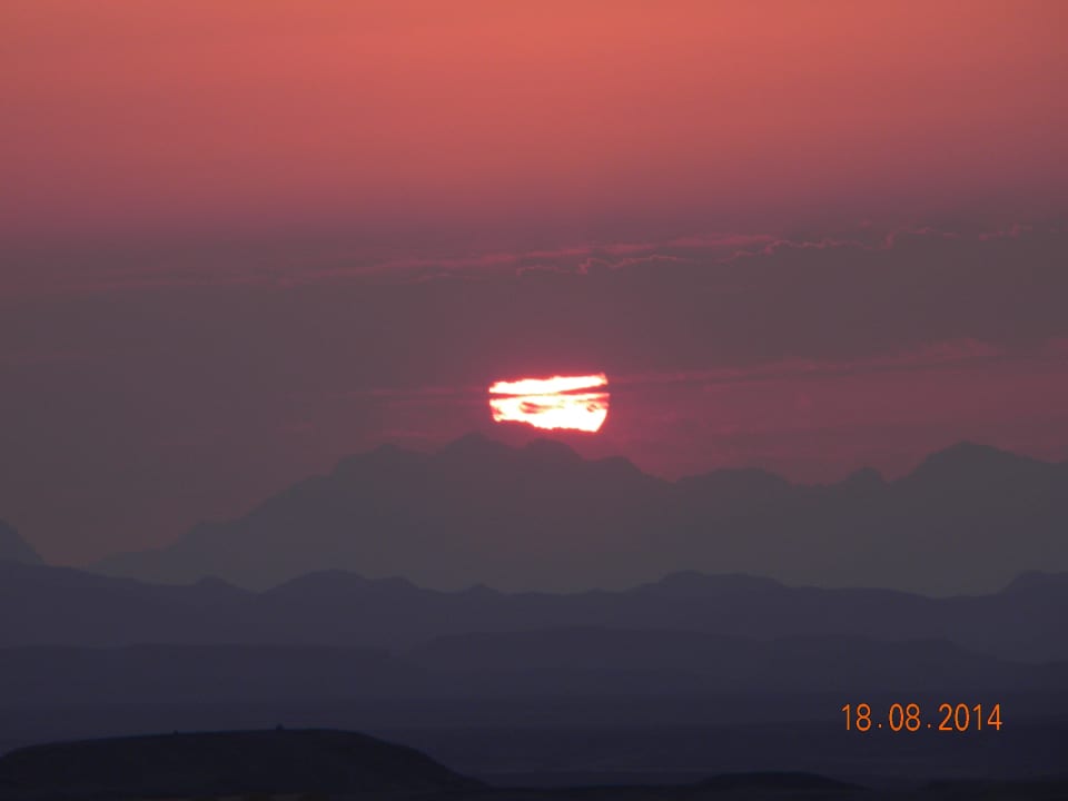 Ein Sonnenuntergang von Tower aus gesehen Steigenberger Coraya Beach - Adults only