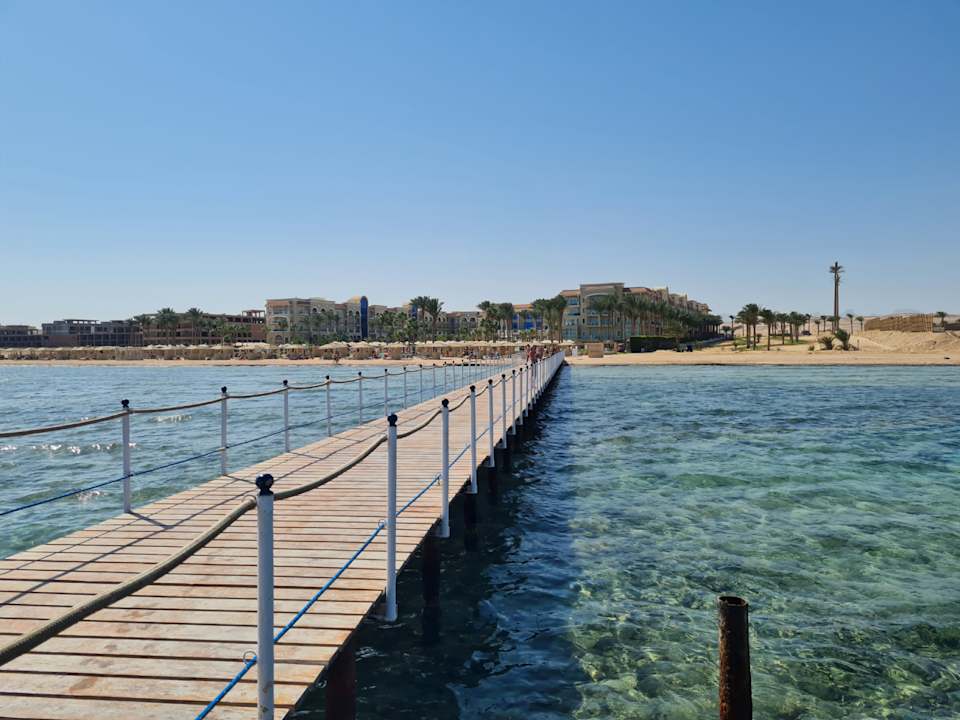 Strand Premier Le Reve Hotel & Spa