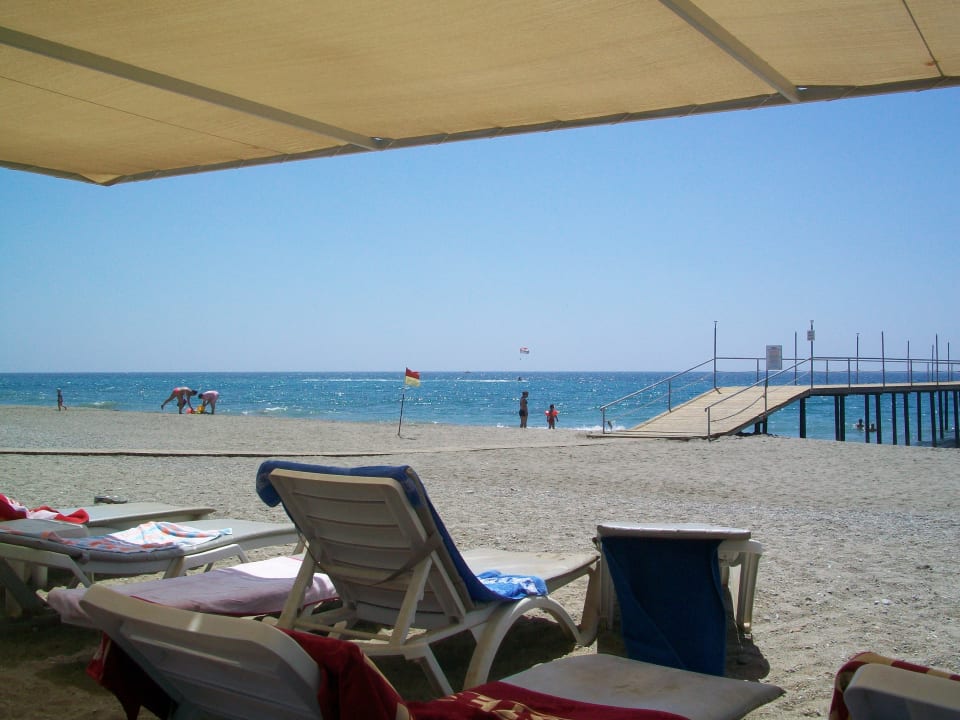 Strand Club Turtas Beach Hotel