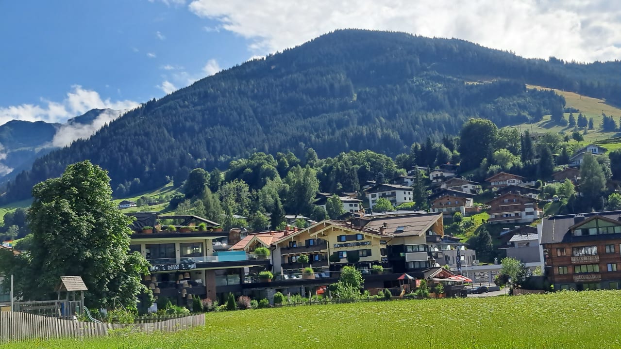 Außenansicht die HOCHKÖNIGIN - Mountain Resort
