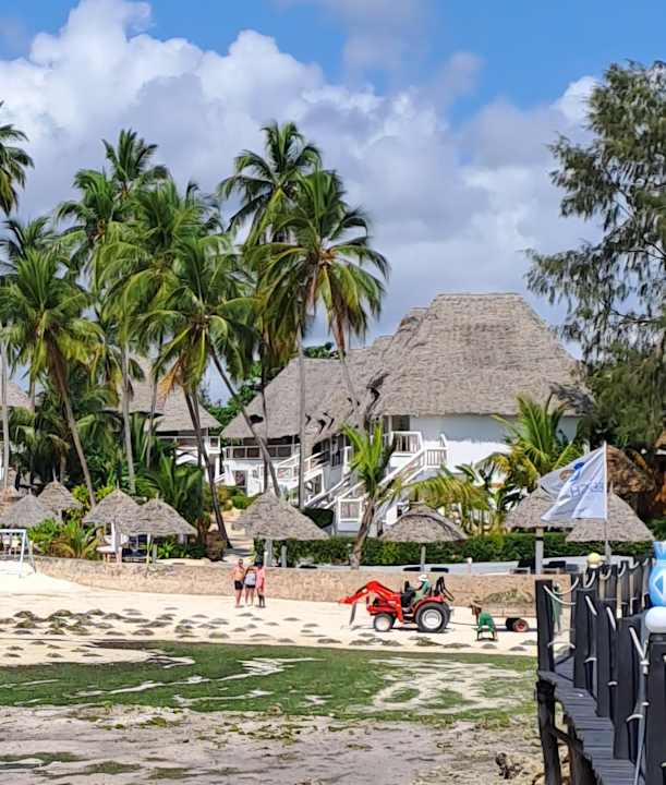Strand Zanzibar Bay Resort & Spa