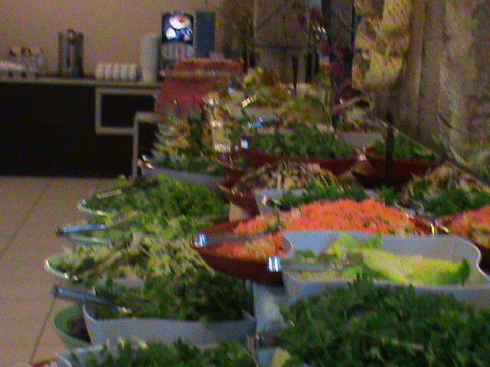 Verschiedene Salate Hotel Club Tess