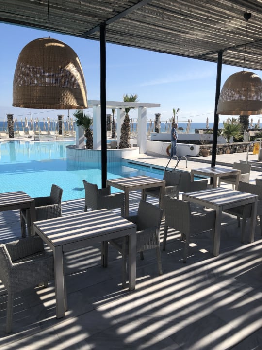 Pool The Island Hotel