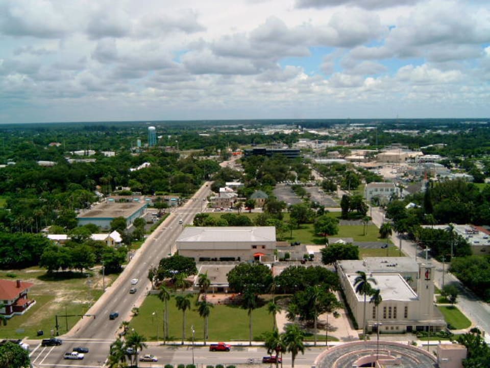 Sicht aus dem Zimmer Hotel Ramada Inn & Suites Riverfront