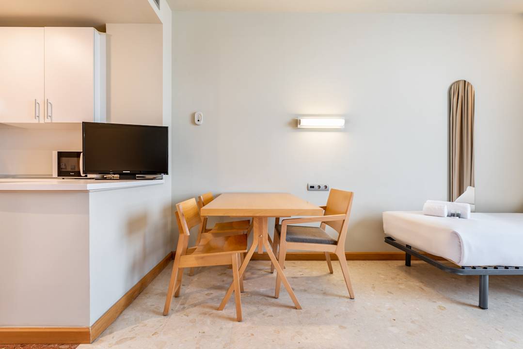 Zimmer Aparthotel Exe Campus San Mamés