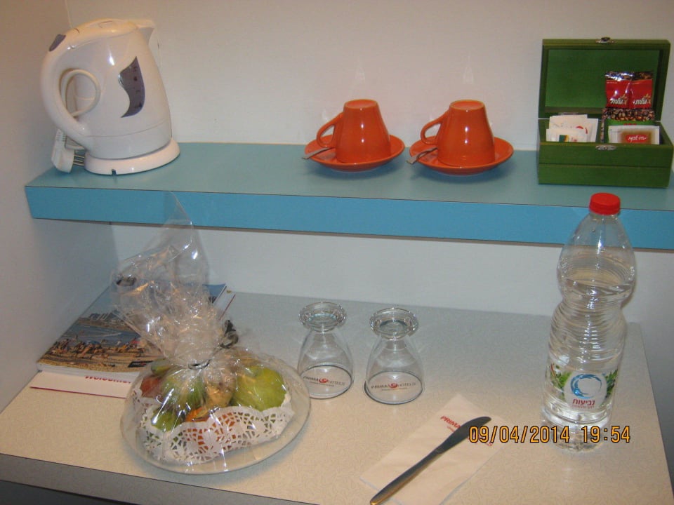 Gratis Obstteller und 1 Fl.Wasser Hotel Prima City