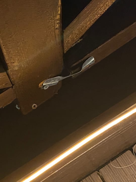 Pool Well Palace Side