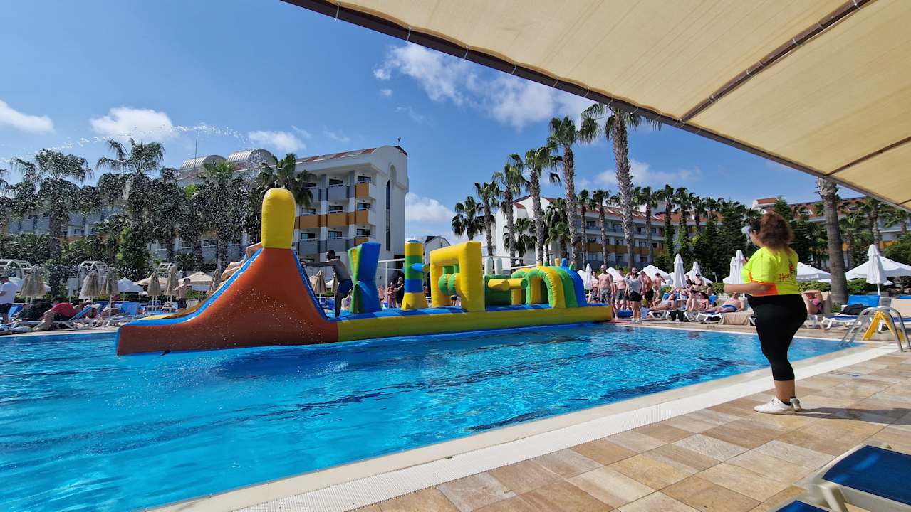 Pool Hane Family Resort