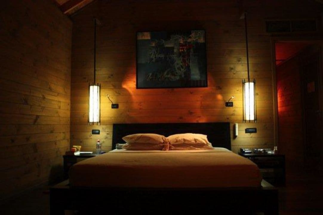 Schlafzimmer Meeru Maldives Resort Island
