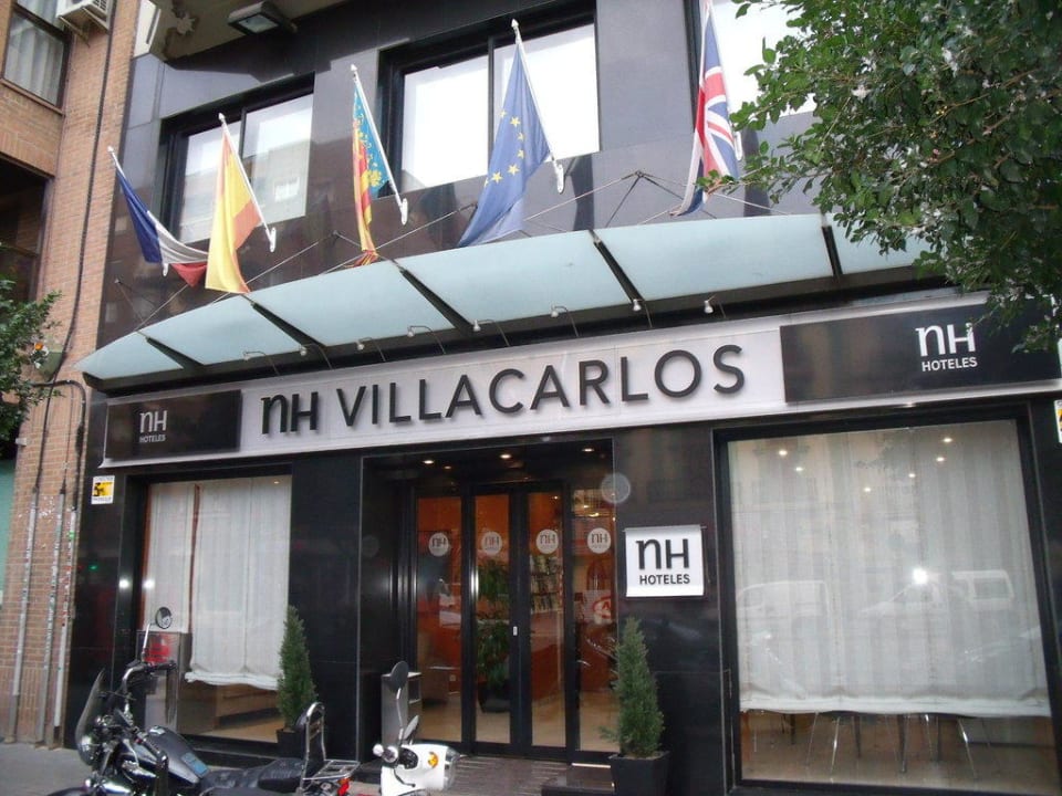 Hoteleingang Hotel Villacarlos