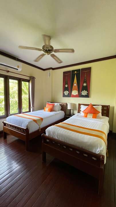 Zimmer Ban's Diving Resort