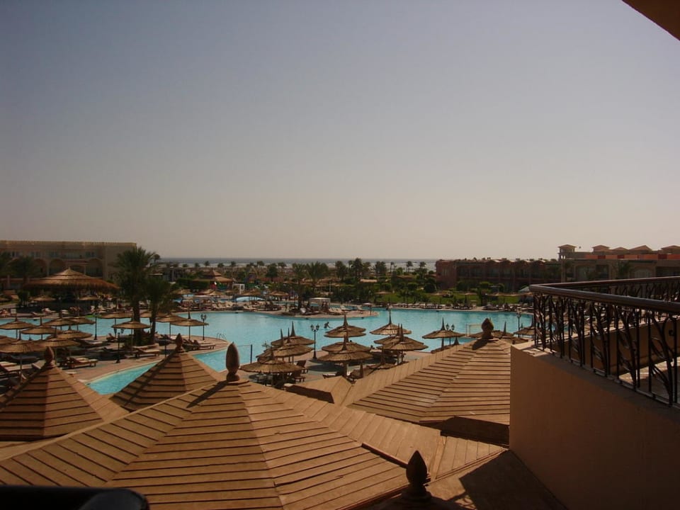 Pool Pickalbatros Royal Moderna Resort-Sharm El Sheikh