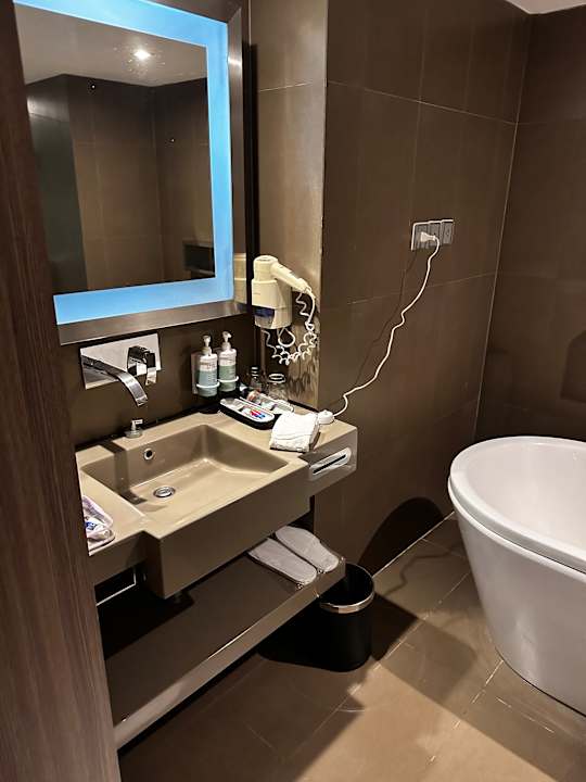 Zimmer Hilton Garden Inn Bangkok Silom