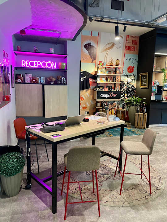 Lobby Hotel Ibis Madrid Getafe