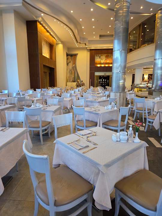 Gastro Serenity Alpha Beach