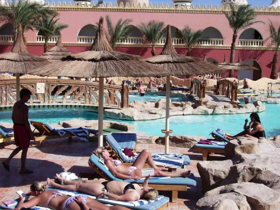 Hauptpool Pickalbatros Alf Leila Wa Leila Resort - Neverland Hurghada