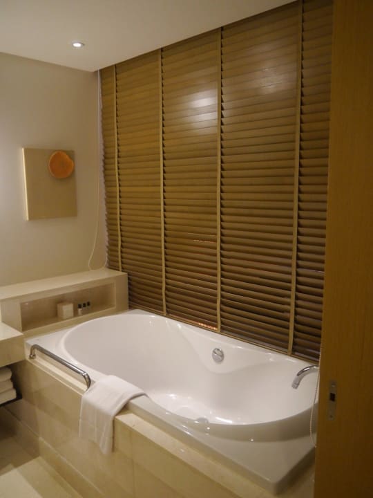 Zimmer Renaissance Phuket Resort & Spa