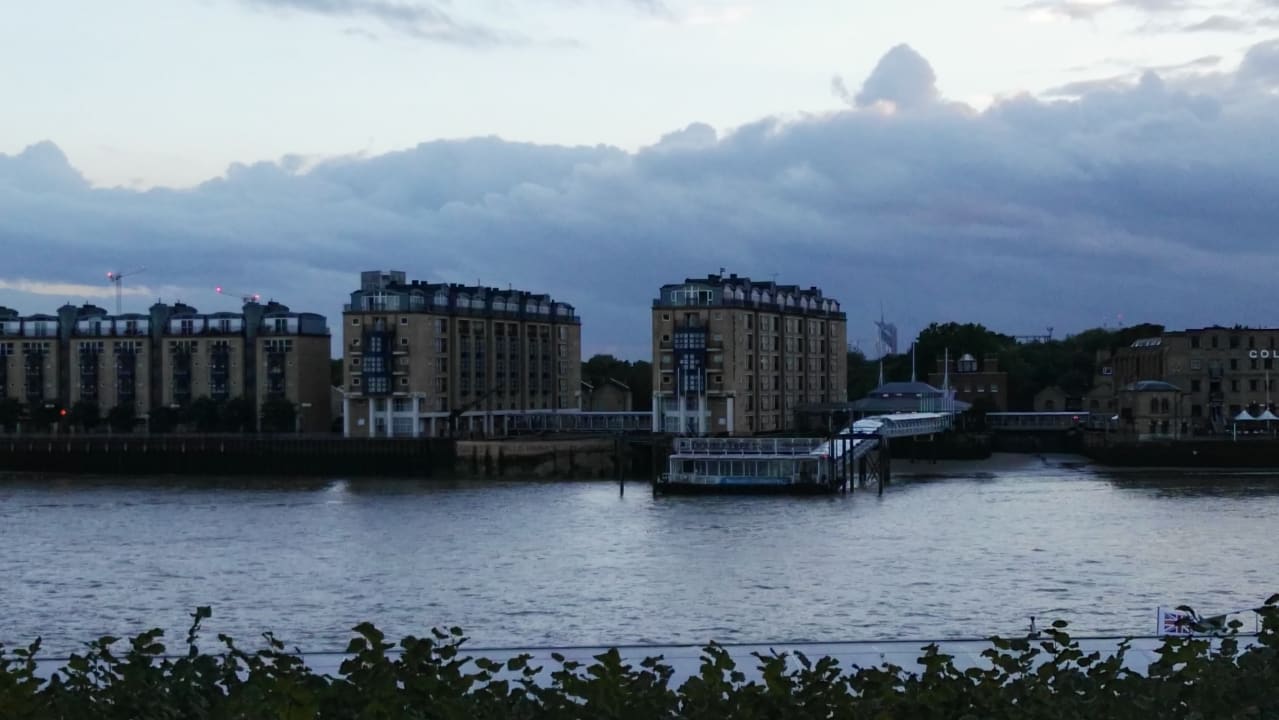 Außenansicht DoubleTree by Hilton Hotel London - Docklands Riverside