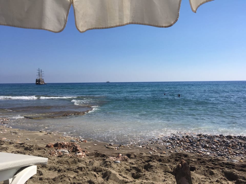 Strand Floria Beach Hotel