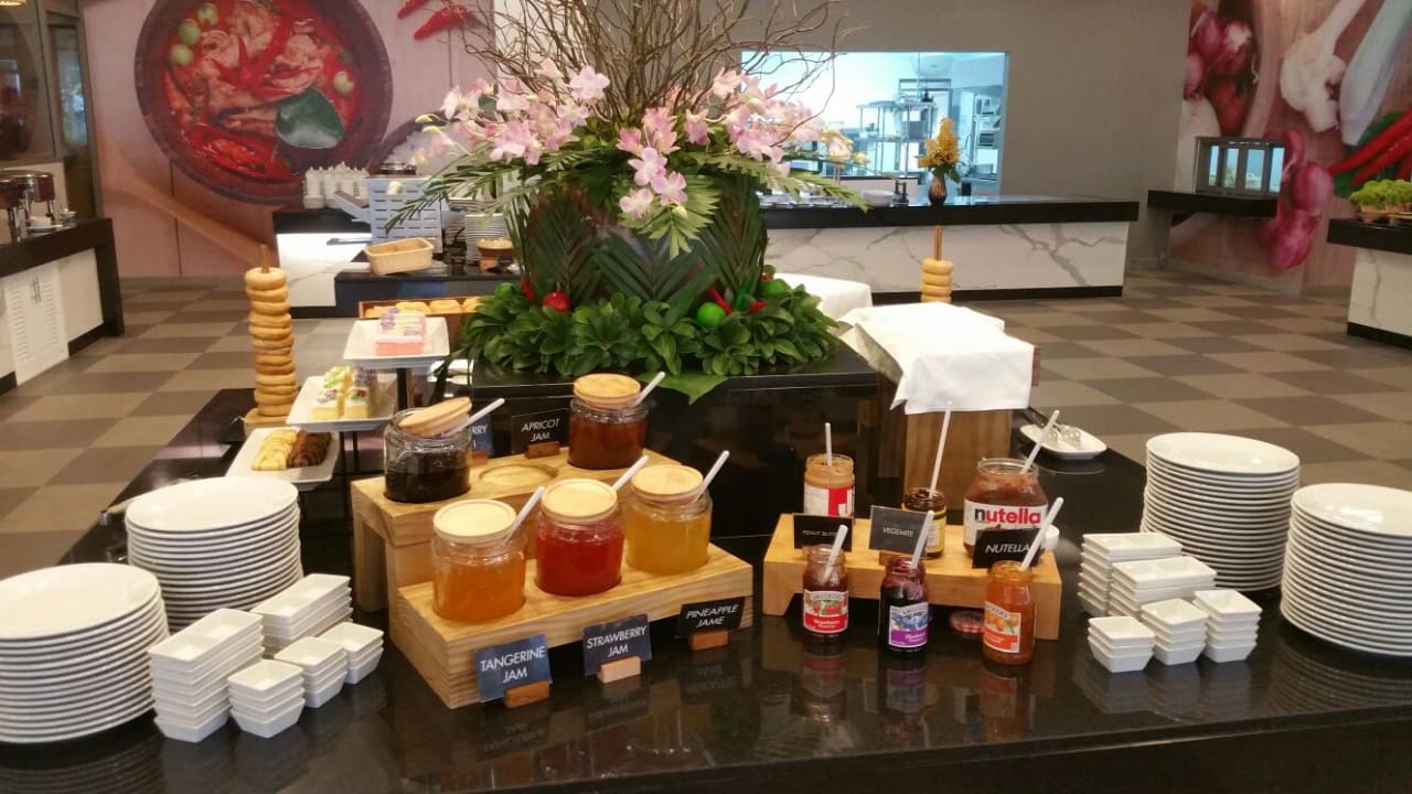 Restaurant X10 Khaolak Resort