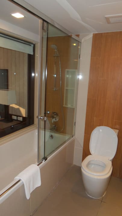 Bad Courtyard by Marriott Phuket, Patong Beach Resort