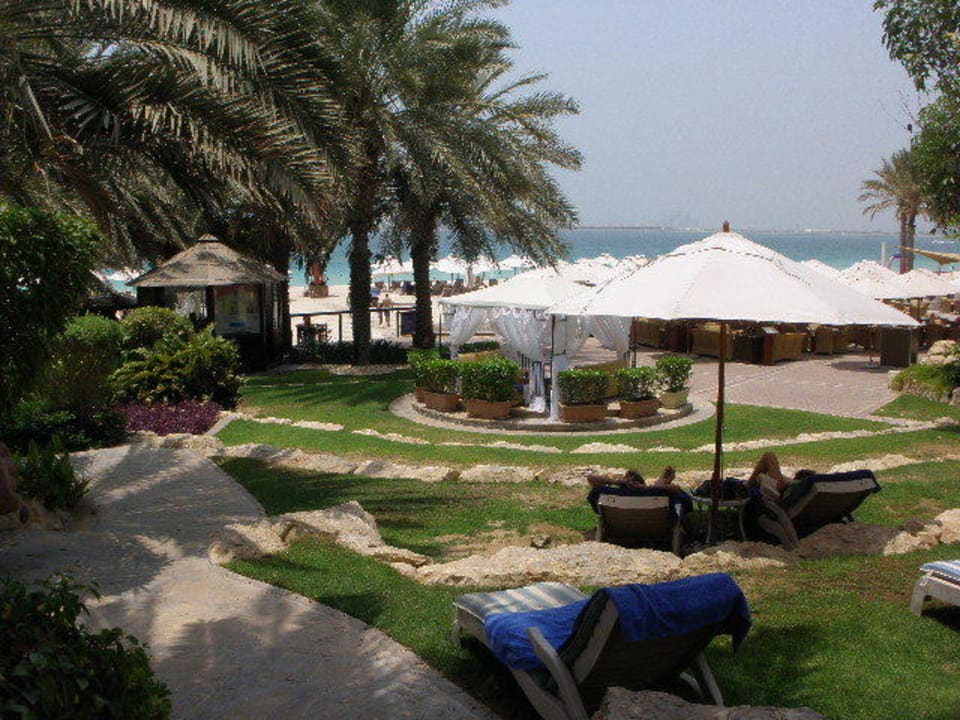 Gartenanlage/Strand Hilton Dubai Jumeirah
