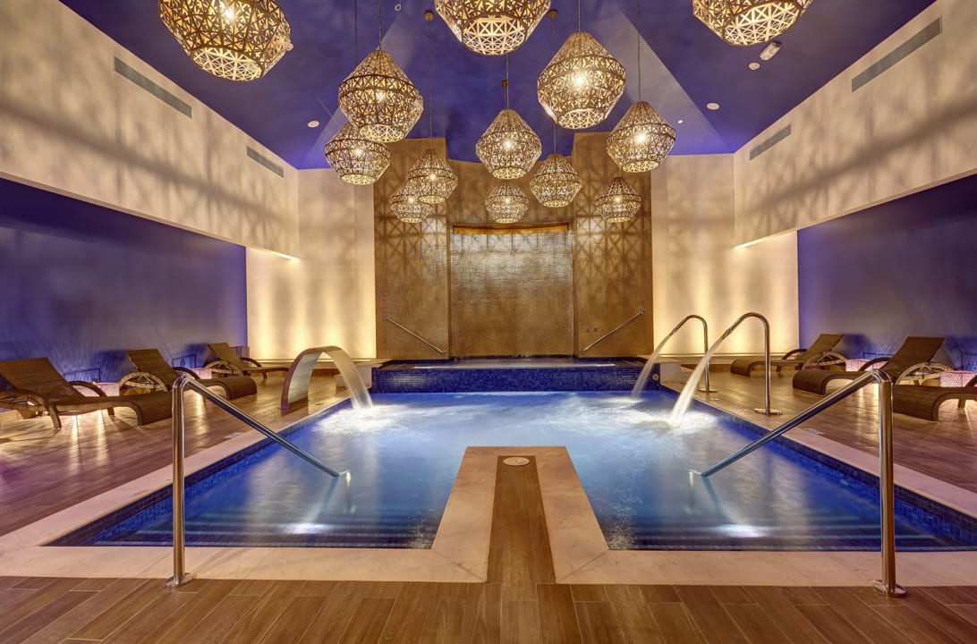 Pool Planet Hollywood Costa Rica by Royalton, An Autograph Collection All-Inclusive Resort