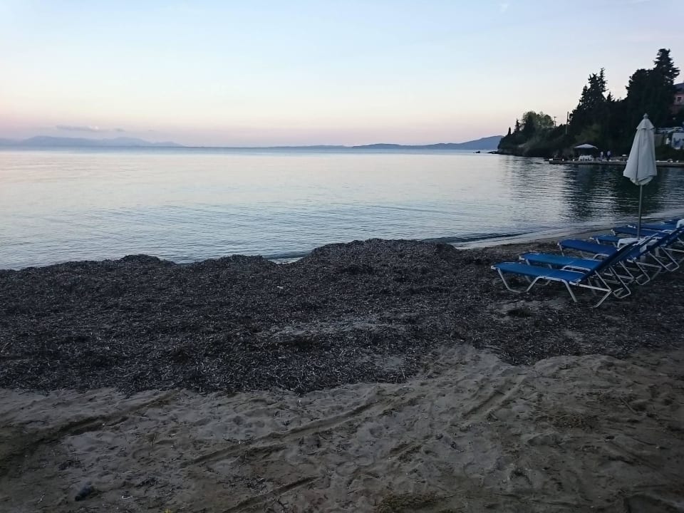 Abendstimmung am Hotelstrand  Aeolos Beach Resort