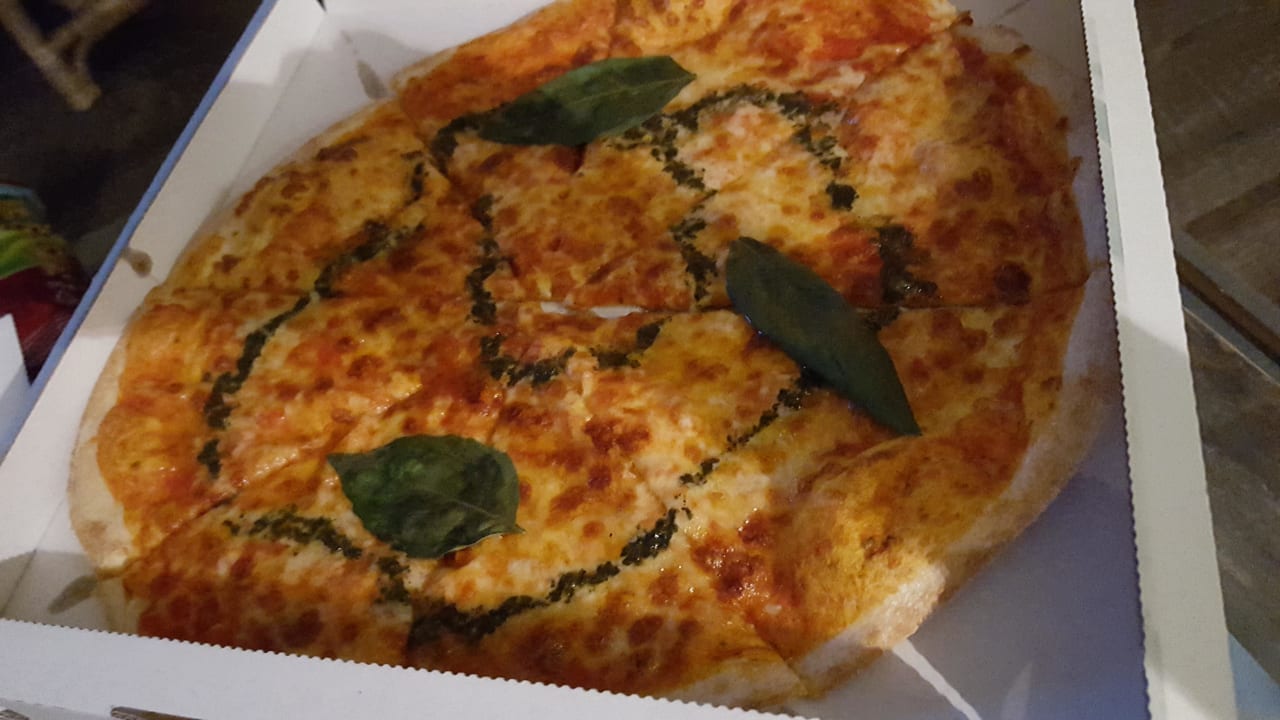 Margarita Pizza aus dem Diike Beach Motel St. Peter-Ording