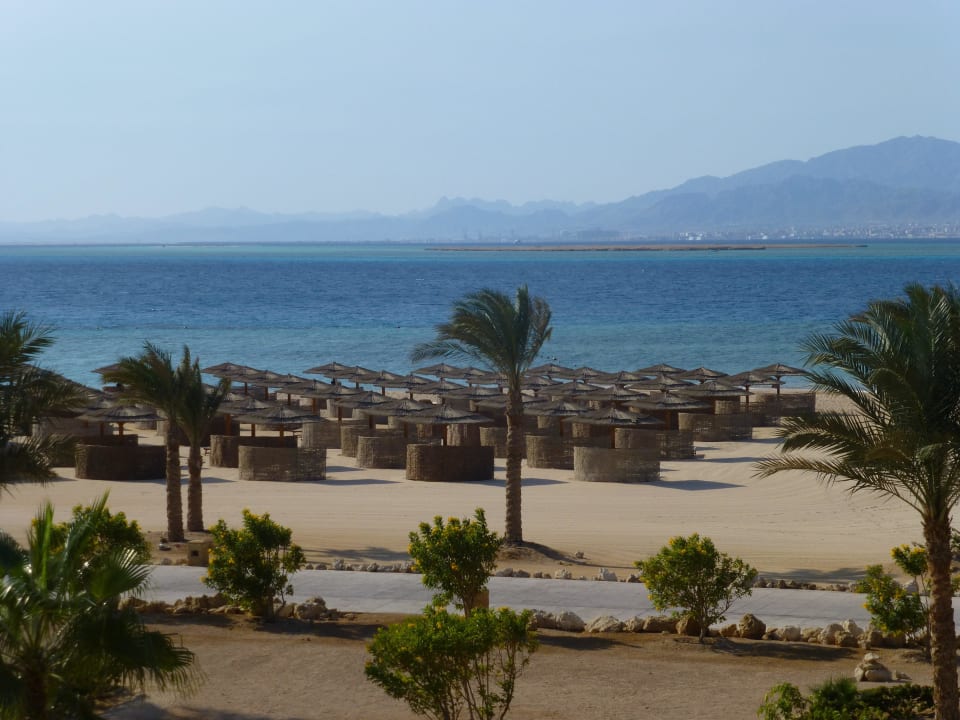 Mit ausreichend Liegen Hotel Kempinski Soma Bay