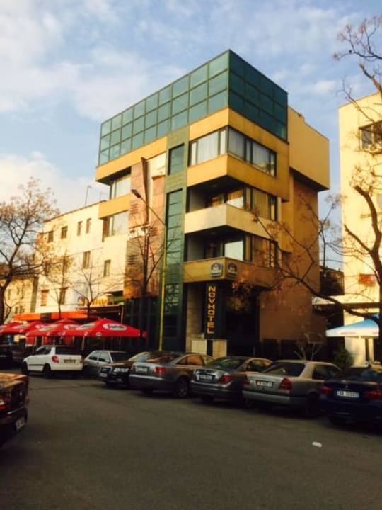 Front hotelu Hotel Nov