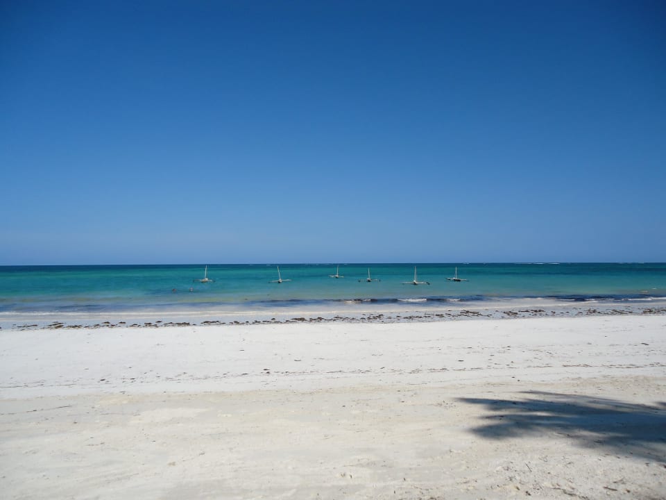 Traumhafter Strand, leider viele Beachboys Neptune Village Beach Resort & Spa