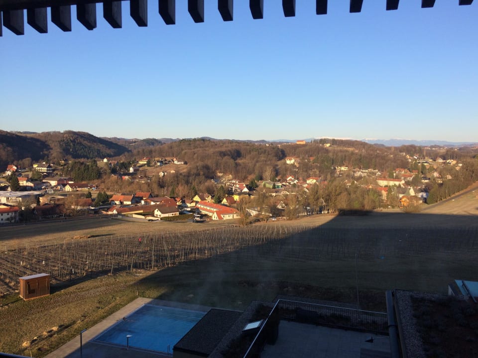 Ausblick vom Balkon LOISIUM Wine & Spa Hotel Südsteiermark