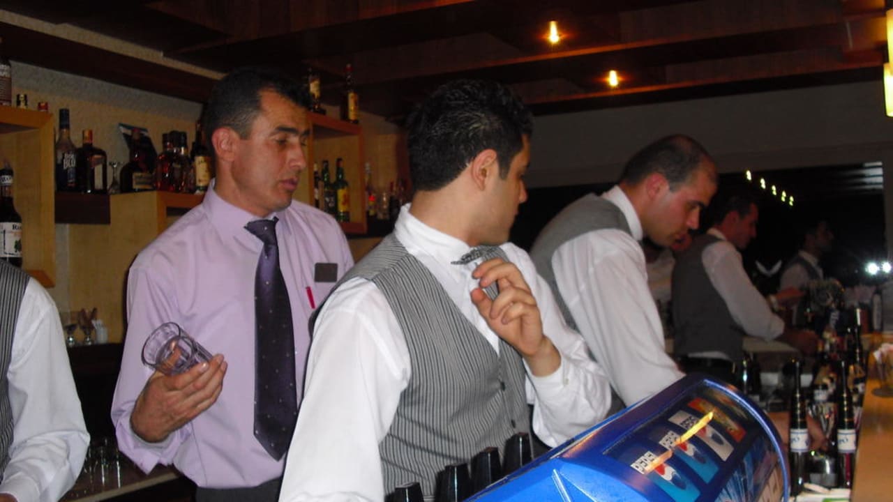 Chef Royal Wings Hotel