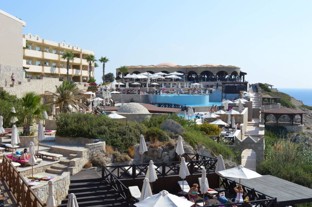 Sehr schön angelegt Hotel Kalithea Horizon Royal