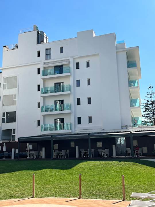 Außenansicht Hotel Luxor