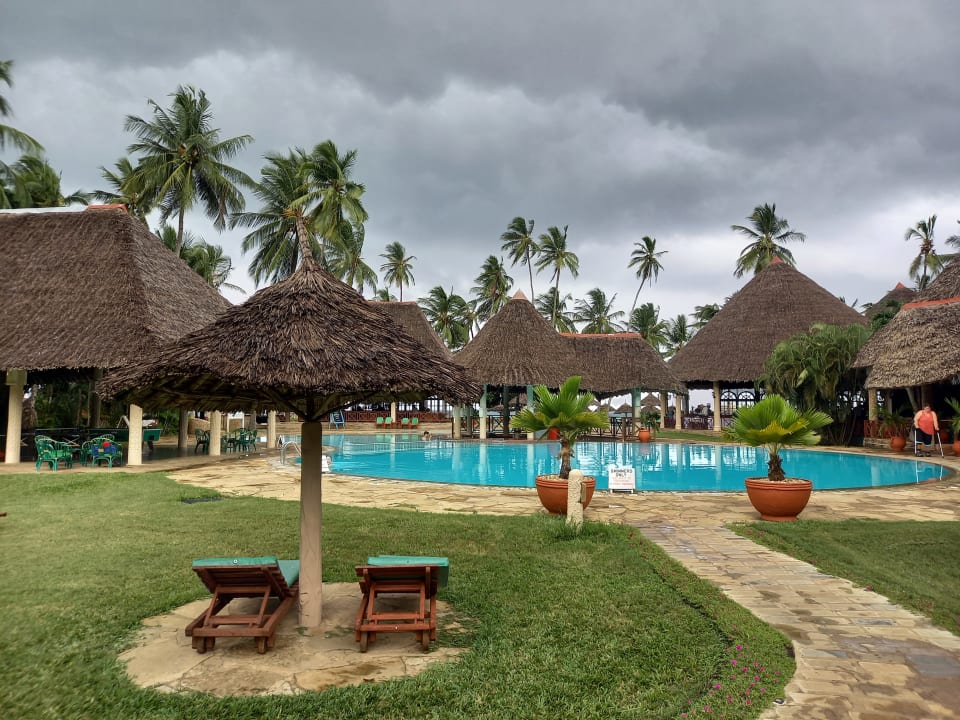 Pool Neptune Paradise Beach Resort & Spa