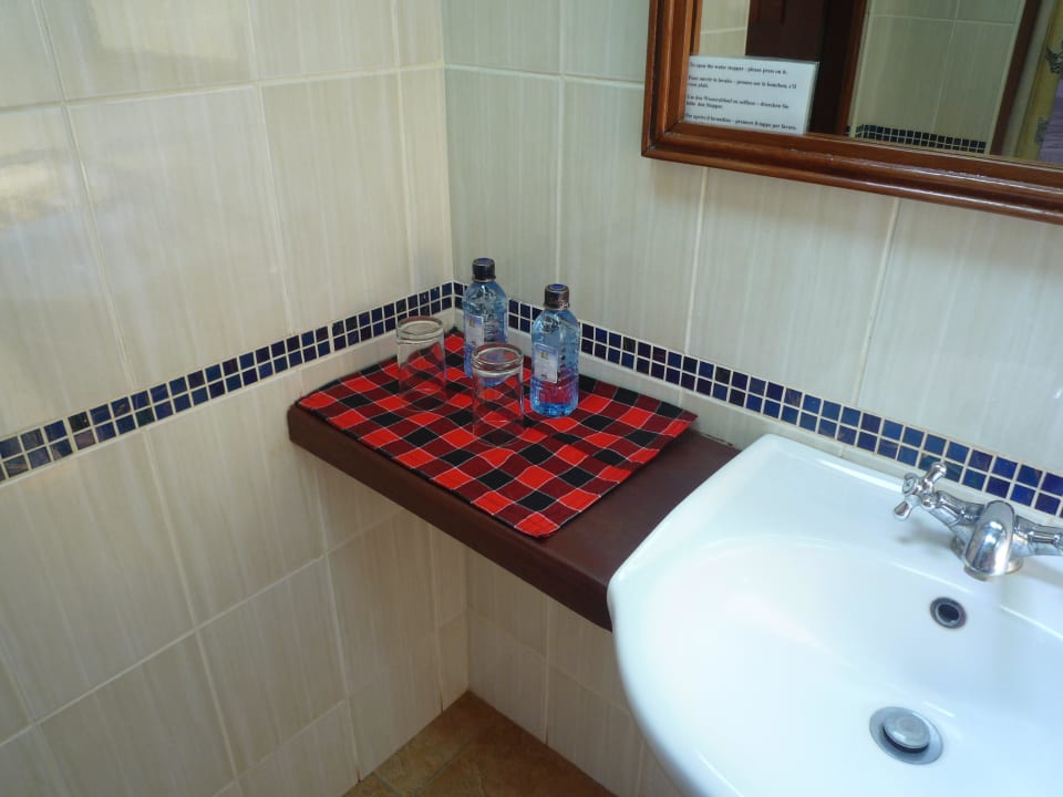 Bad Sentrim Tsavo Lodge