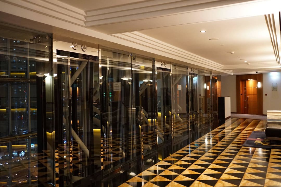 Lifts Hotel Jumeirah Emirates Towers